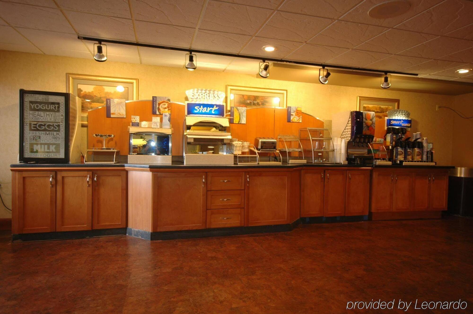Holiday Inn Express & Suites Fayetteville University Of Arkansas Area By Ihg Extérieur photo